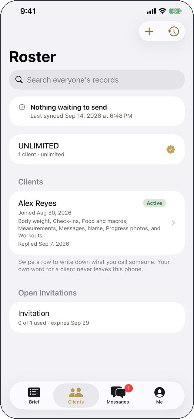 Sagoma Pro: a roster showing one active client with every category they have shared listed under their name, an UNLIMITED seat, and an open invitation with nought of one redemption used, expiring on 29 September.